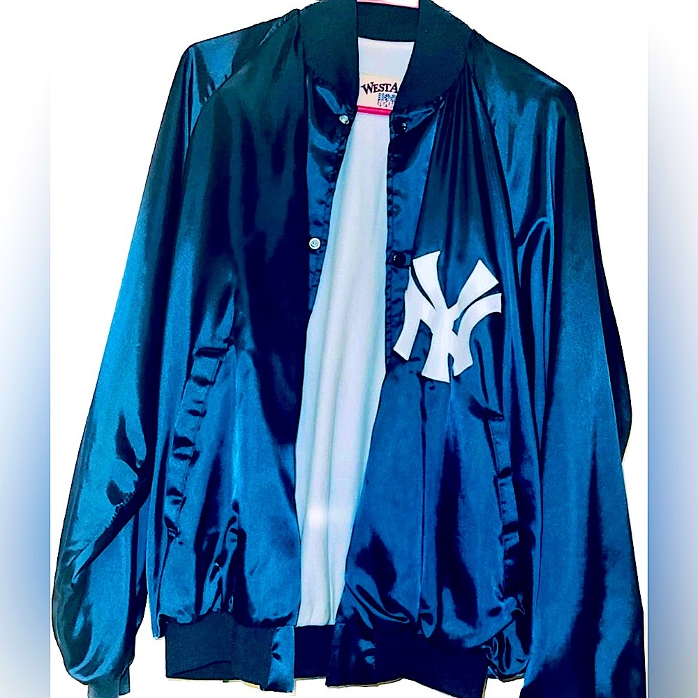RARE 80’s SATIN BOMBER | NY YANKEES | VINTAGE WEST ARK NY” SATIN VARSITY JACKET
